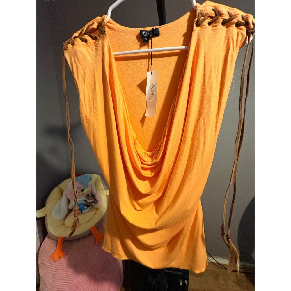 Sky Tangerine Sleeveless BOHO Swoop Neck, Leather Ties with Feathers Shirt Sz S - Picture 3 of 6
